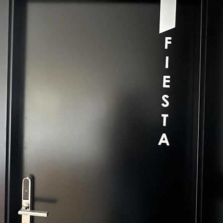 Fiesta Cama Individual Modern & Luxury Apartment Málaga Exterior foto